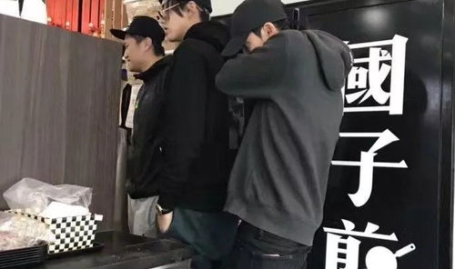 男网红店铺,潮流风向标,时尚生活新选择